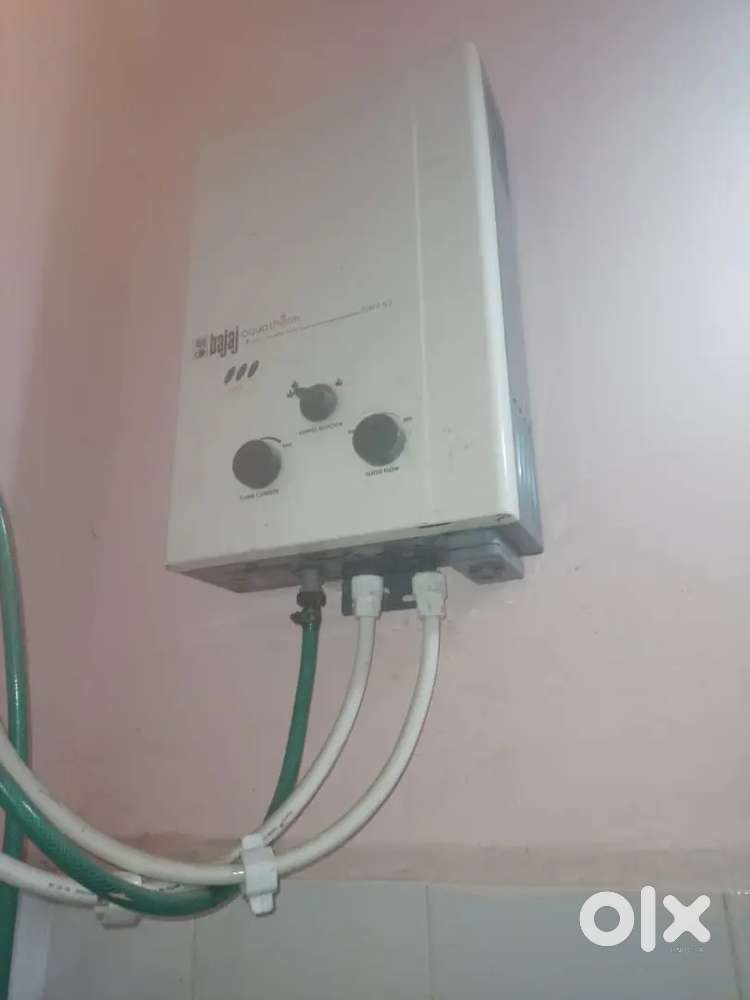 GASS GEYSER OR WASHING MACHINE