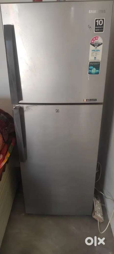 SAMSUNG 253 Leters Refrigerator double door