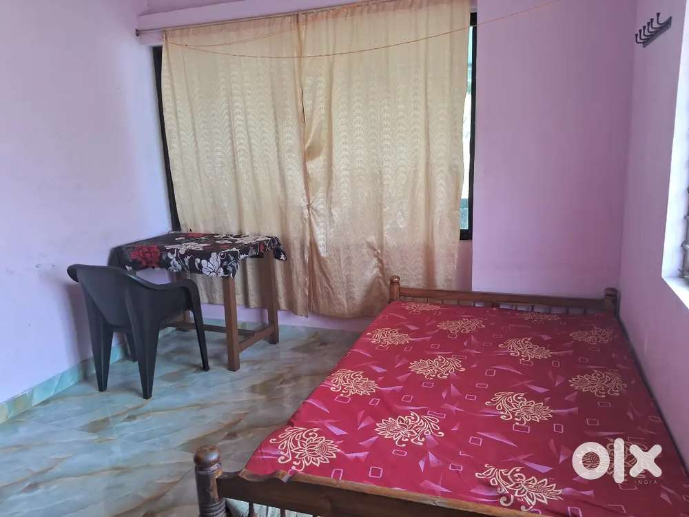 Single attached room for gents kumarapuram