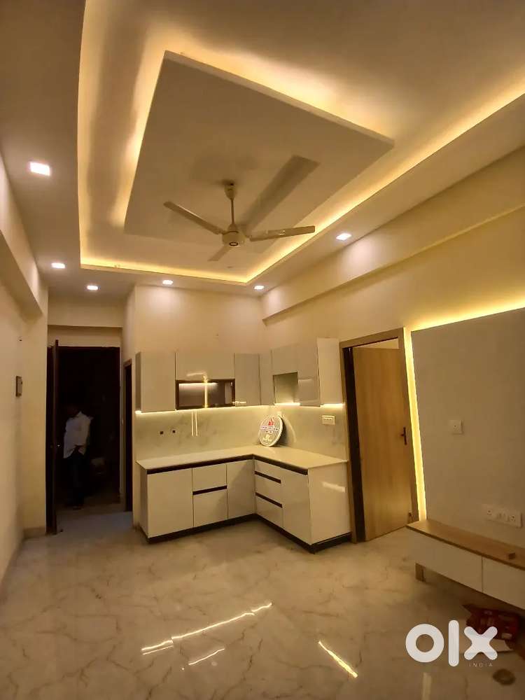 Pre-Rented Studio – Immediate Returns from day one! Noida Extension