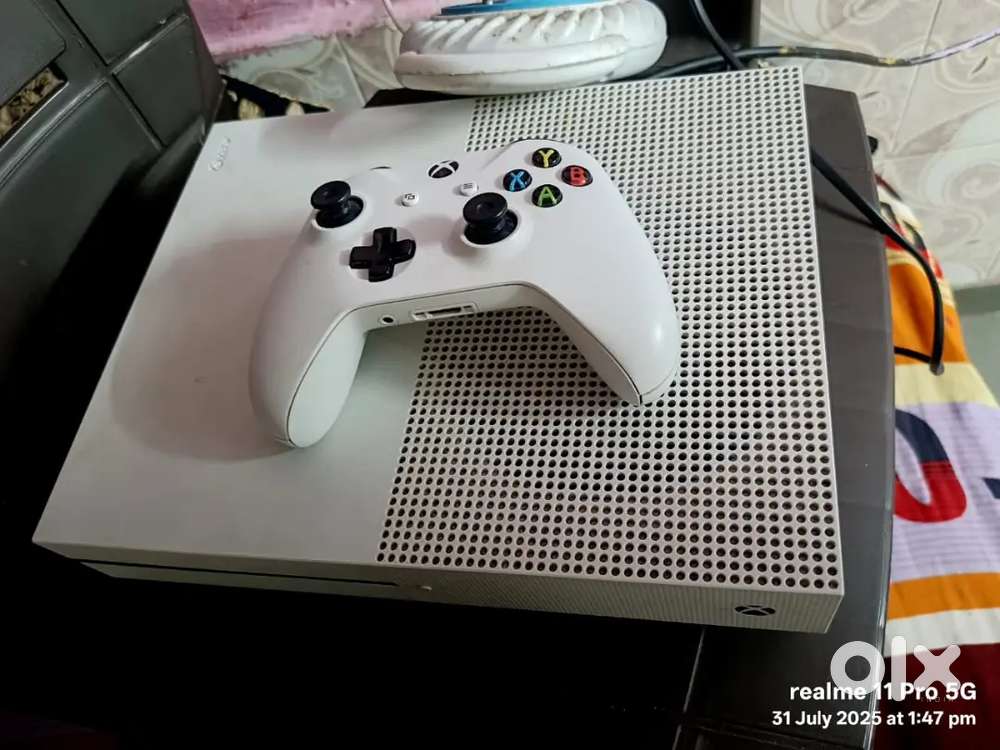 Xbox one S  1 TB