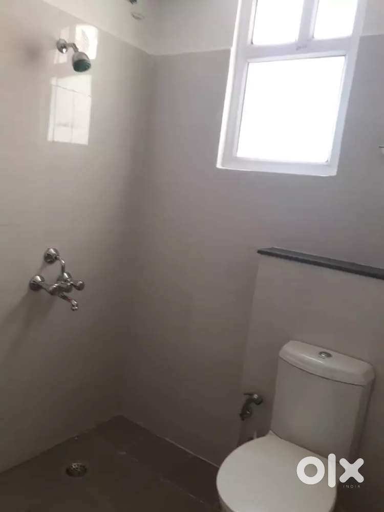 3 BHK with 3 toilets, pool facing flat