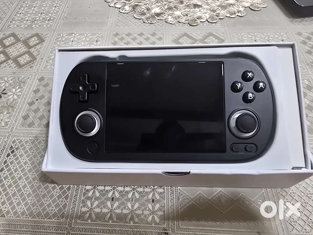 Anbernic RG40XXH Retro Gaming Handheld