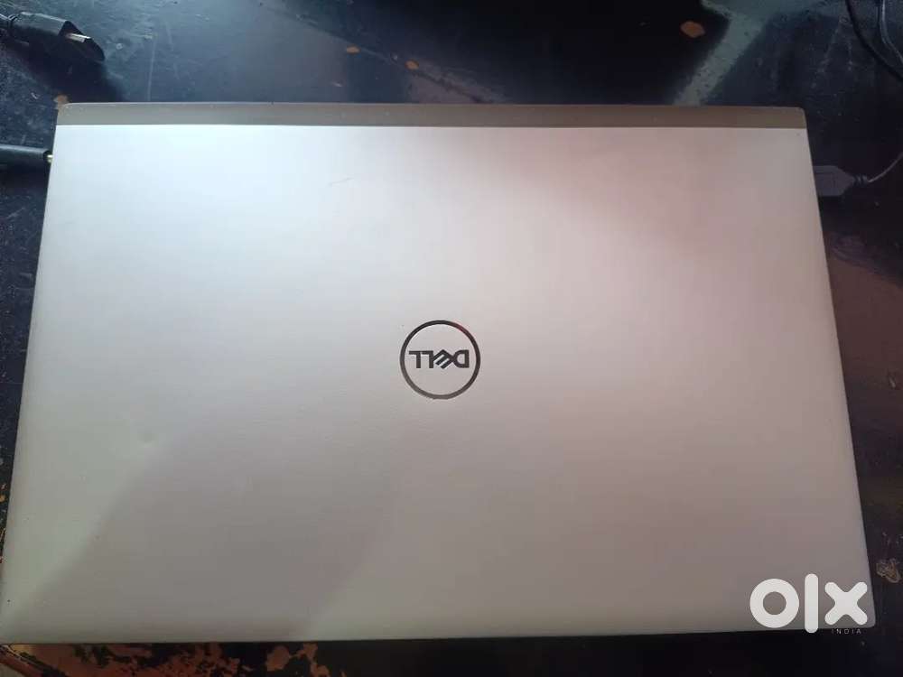 Dell laptop i5 11th gen 16gb RAM or storege 512gb