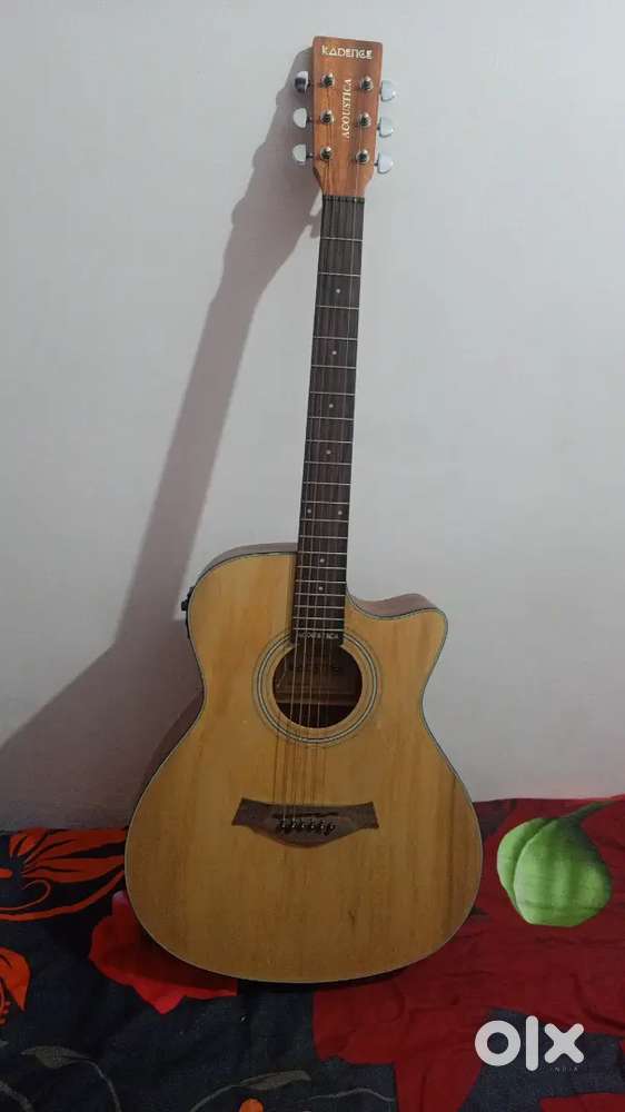 Guitar for sale