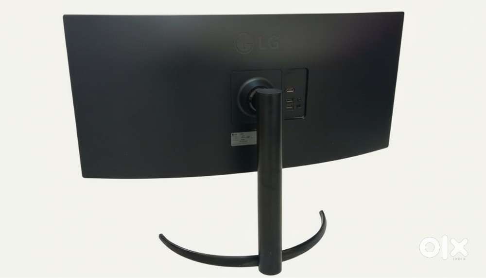 LG 34WP65C‑B 34 Curved UltraWide QHD Monitor – Great Condition