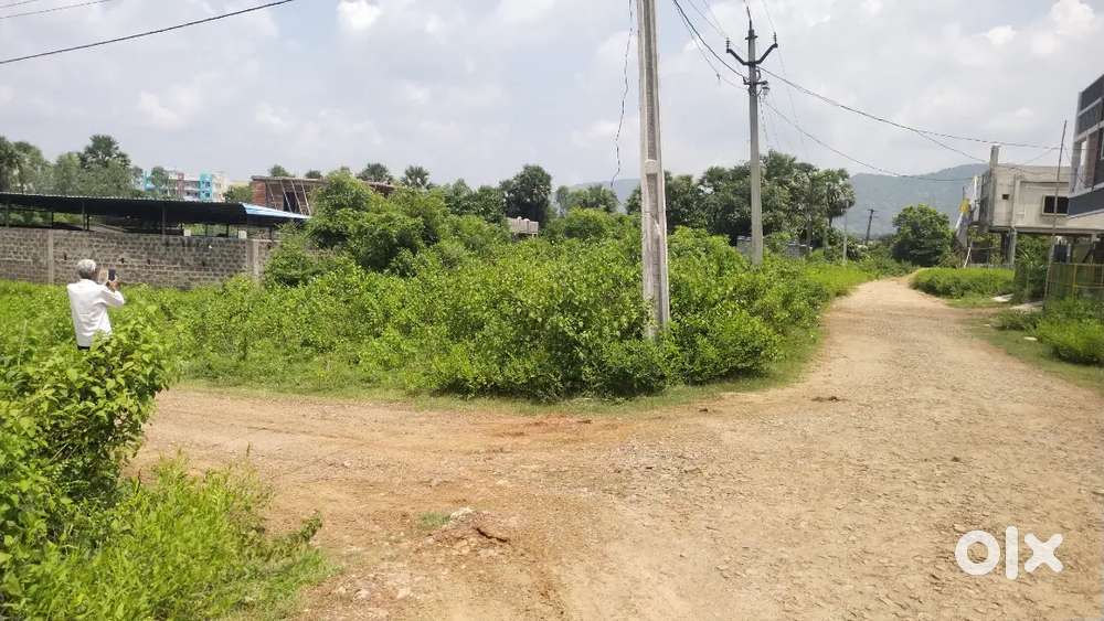 Residencial plot Chinthalapalem Main Road