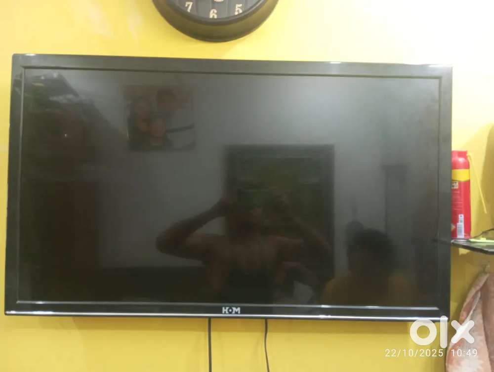 43 hom led fully internet smart tv hardly used