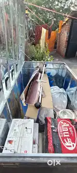 2 saal purana peti hai . Size 4/6