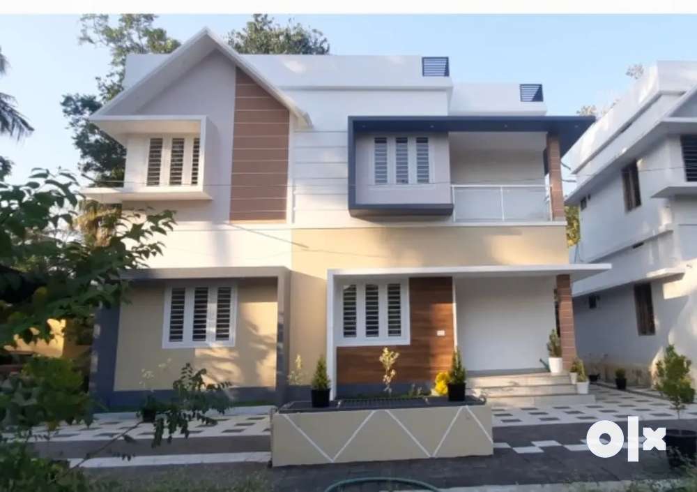 3 bhk just for 45L ,8km from Thrissur round