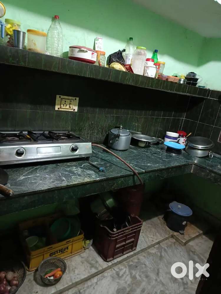 In 2bhk falt ,one bhk plat available for rent