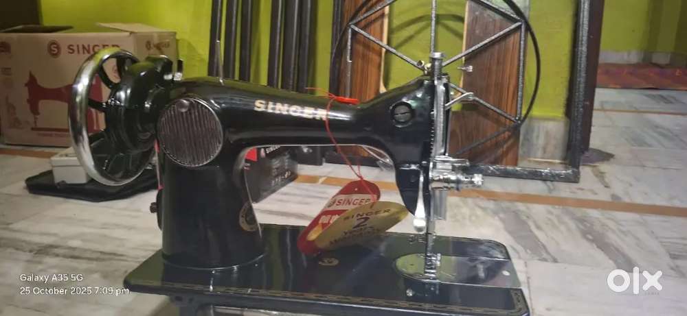 Sewing Machine (stitching machine)