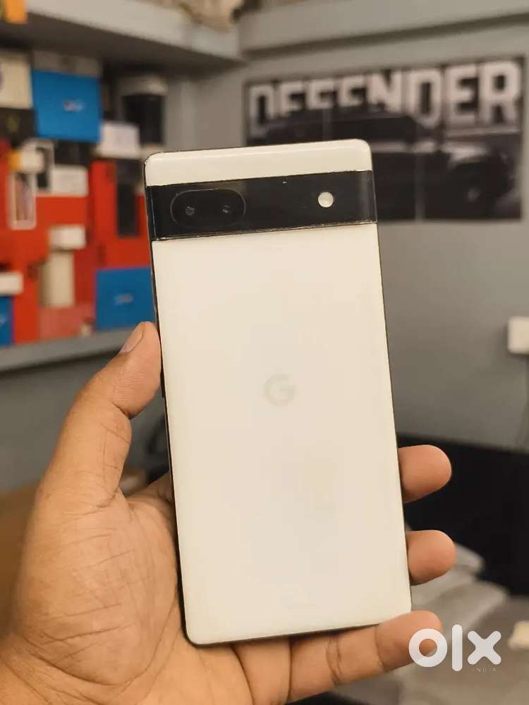 Google pixel 6A. (8/128 GB)