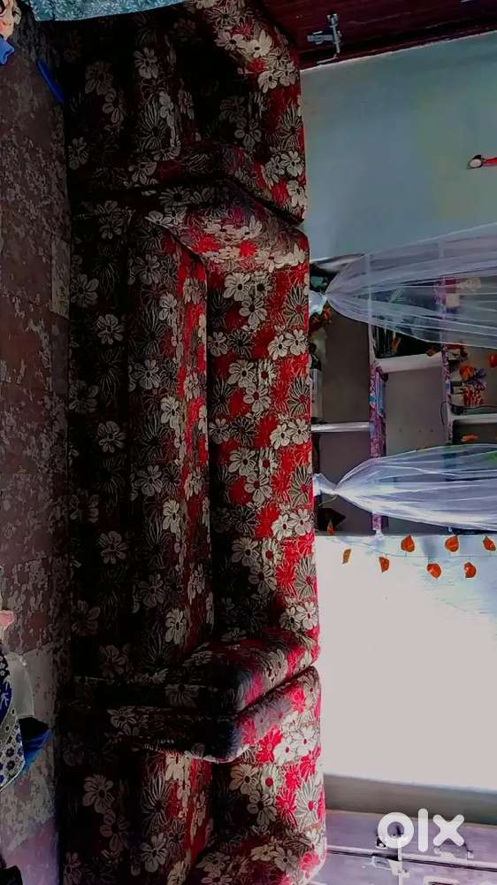 5 seater sofa