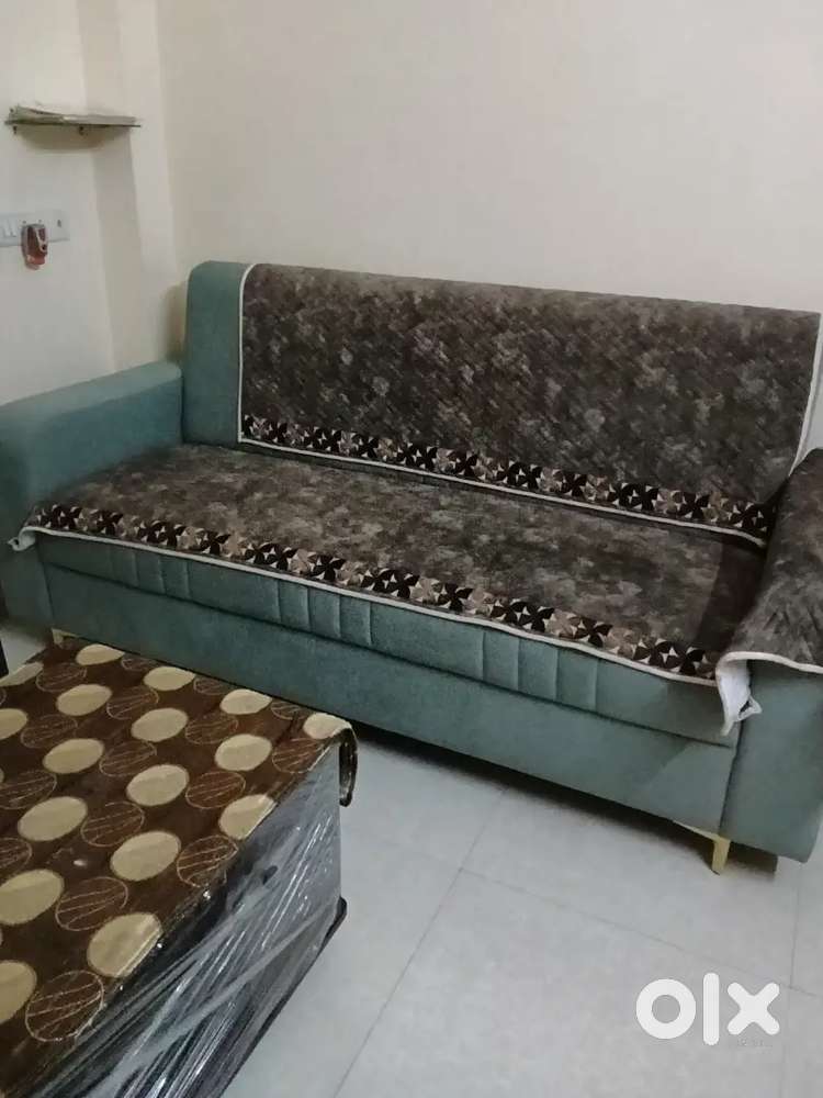Sofa & tea tebal