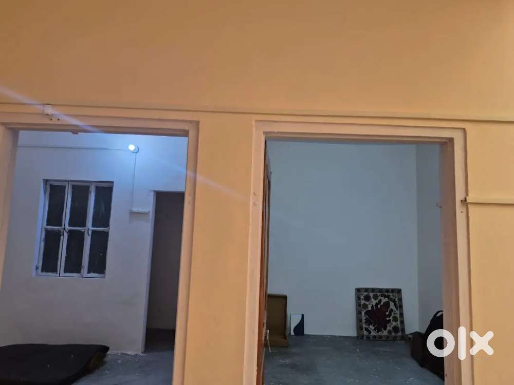 Look for flatmate sharing basis only for girls