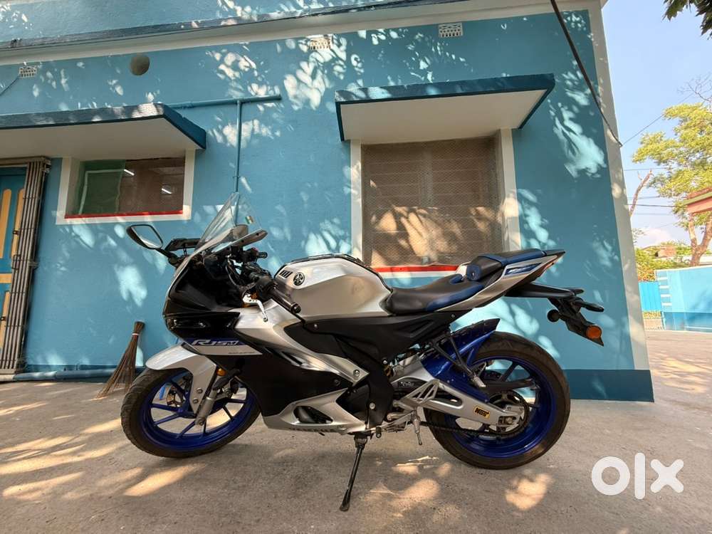 Yamaha R15M