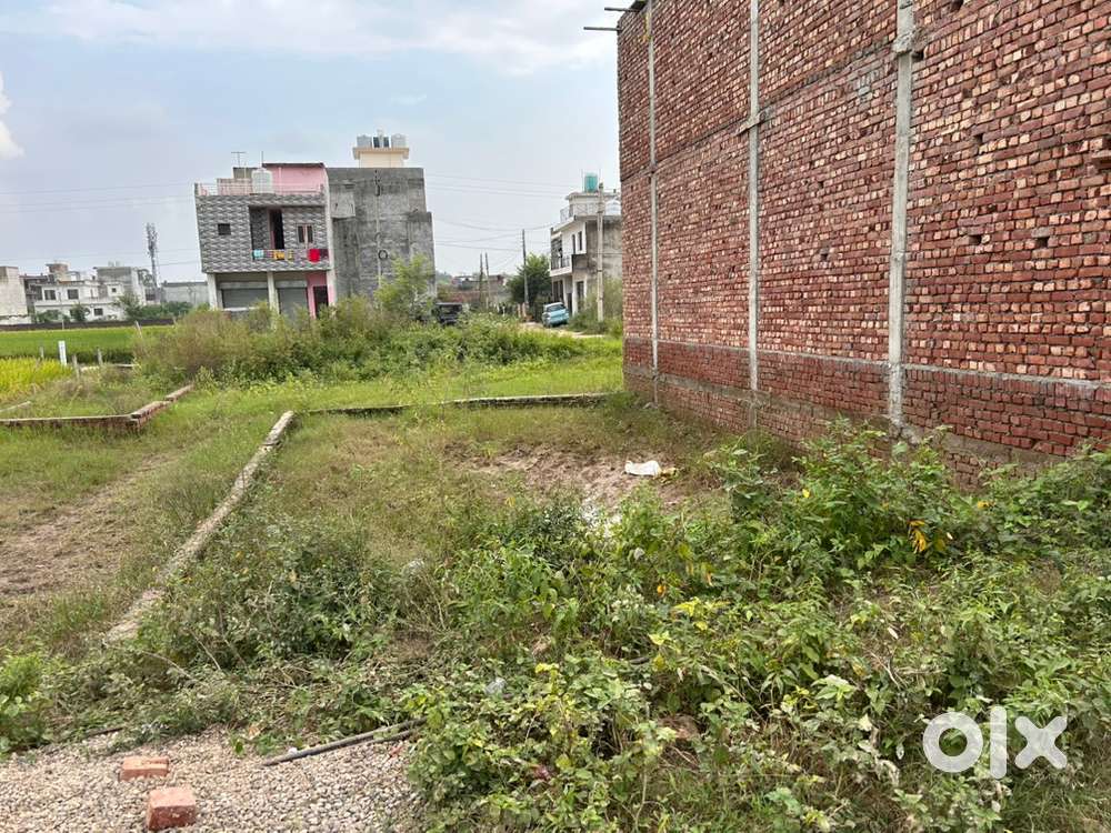 118 gaj, corner plot, near to highway