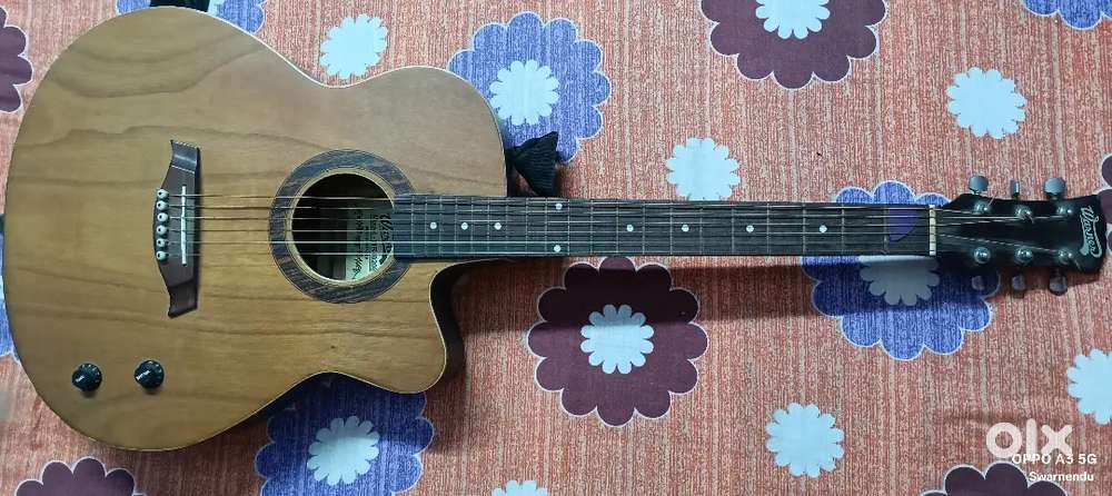 Acoustic Guitar for SALE