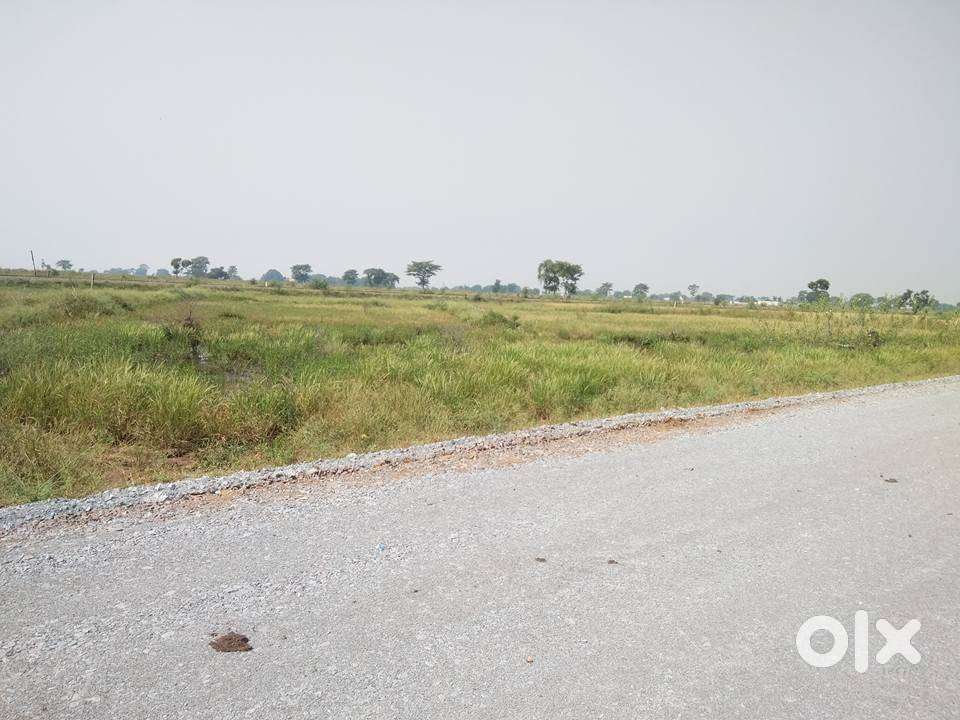 4  diverted plot available at shanti nagar in prime location