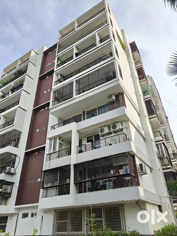Flats and apartment 2,3&4 BHK available