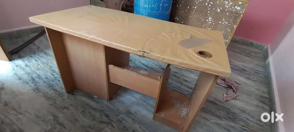 Computer Table