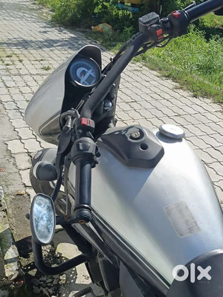 Sports bike