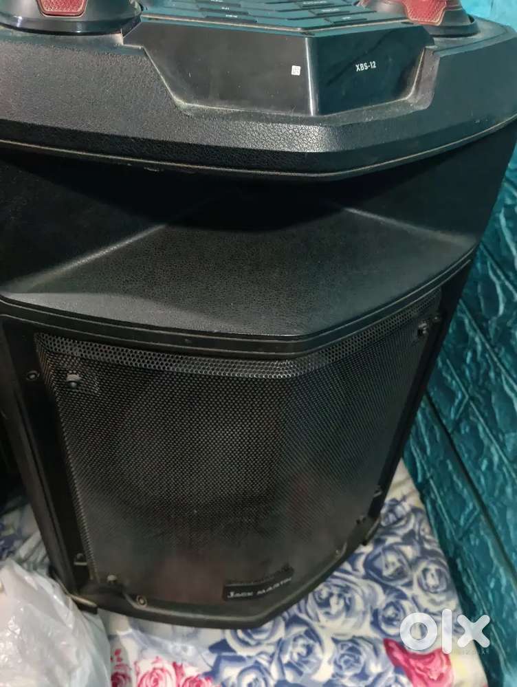 Speaker Karaoke..fully functional... original coat 30000