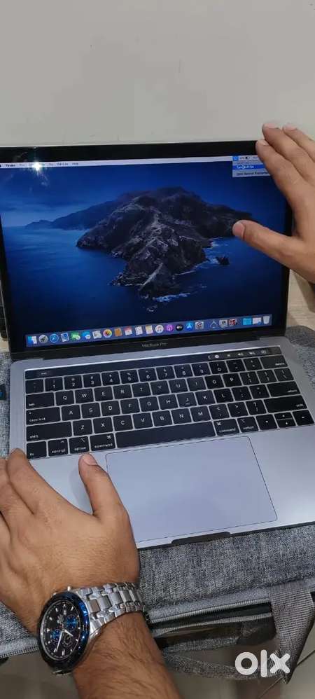 MACBOOK M2 PRO i7