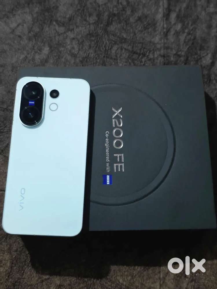 Vivo X200 FE 500 12GN 16GB RAM only 20 days use