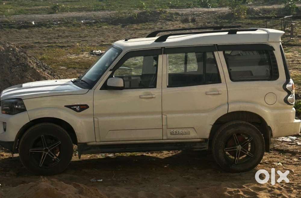 Mahindra Scorpio 2015 Diesel 141500 Km Driven