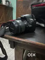 Canon EOS 200D