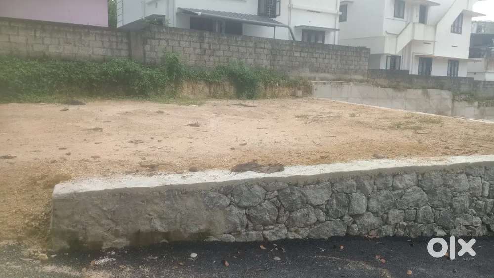 Chanthavila kazhakkuttam 150 mtr mc road 4,5,6 cent plot