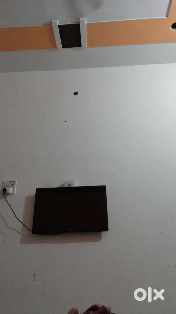 House sale 200 gaj with Naruana road Dashmesh nagar st no 2