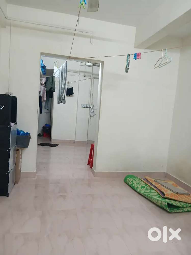 Already 2 girls staying requirement of 2 girls