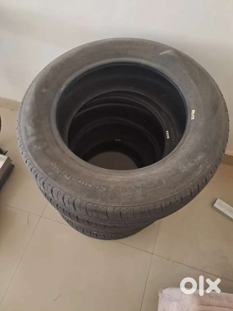 Ceat tyre 185/65R15