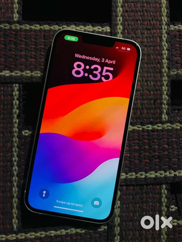 IPHONE 13 FOR SALE INSTRESTED PEOPLE CAN DM