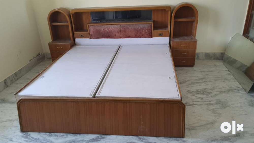 Double bed and Dressing Table