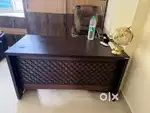 Office table for sale very less used 10 months old