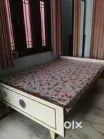 Sisam bed with mattress