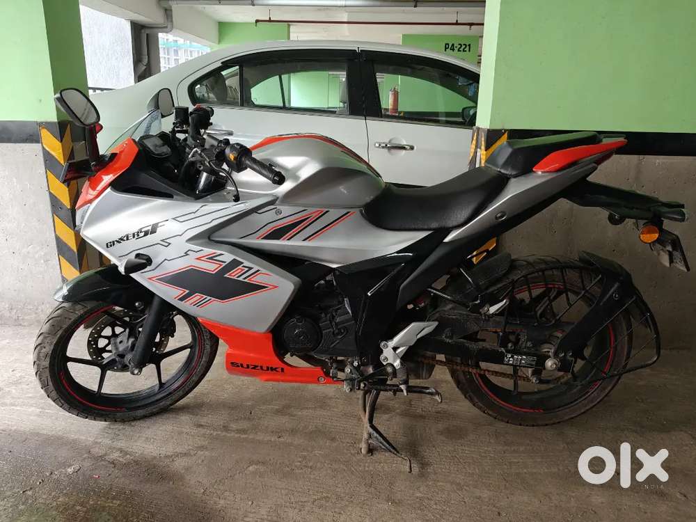 2025 Suzuki Gixxer SF 150 in showroom condition