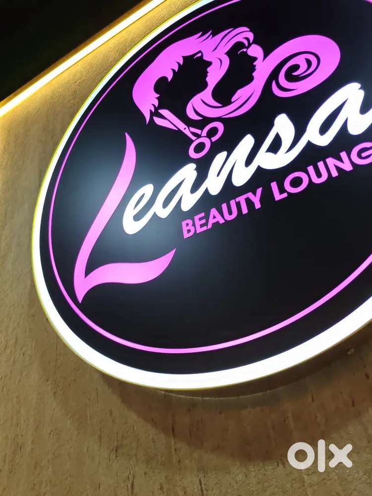 Receptionist & Manager for a unisex salon