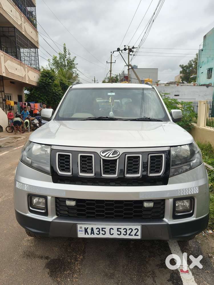 Mahindra TUV 300 2029 Diesel 120000 Km Driven