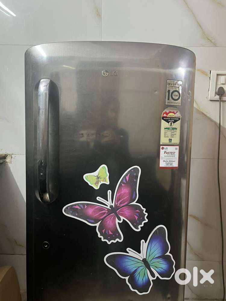 LG fridge and fastest in ice making & good condi