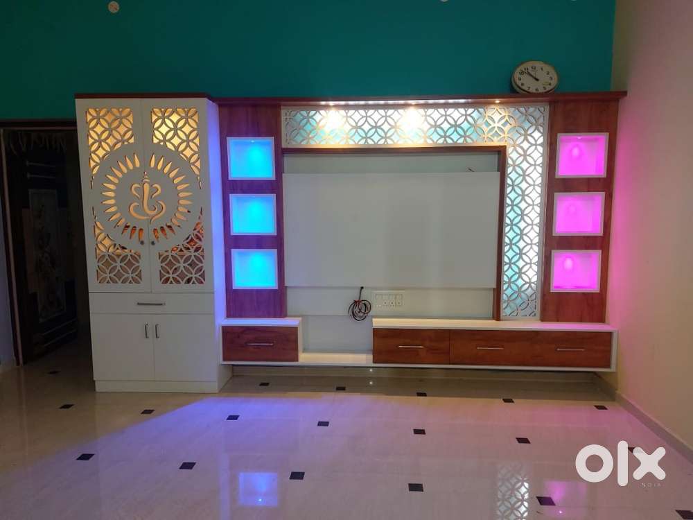 four year old house, individual, with side plot empty to use