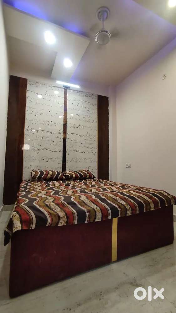 2 bhk fully furnished flat without landlord in uttam nagar