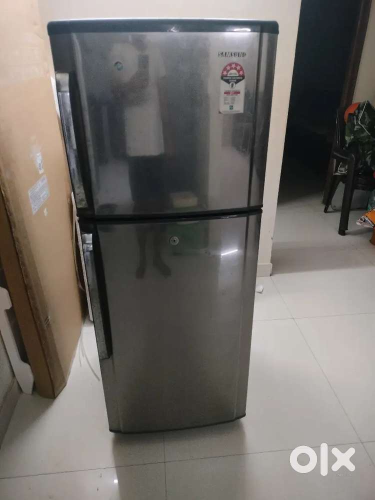 Samsung 5 star double door 250ltrs