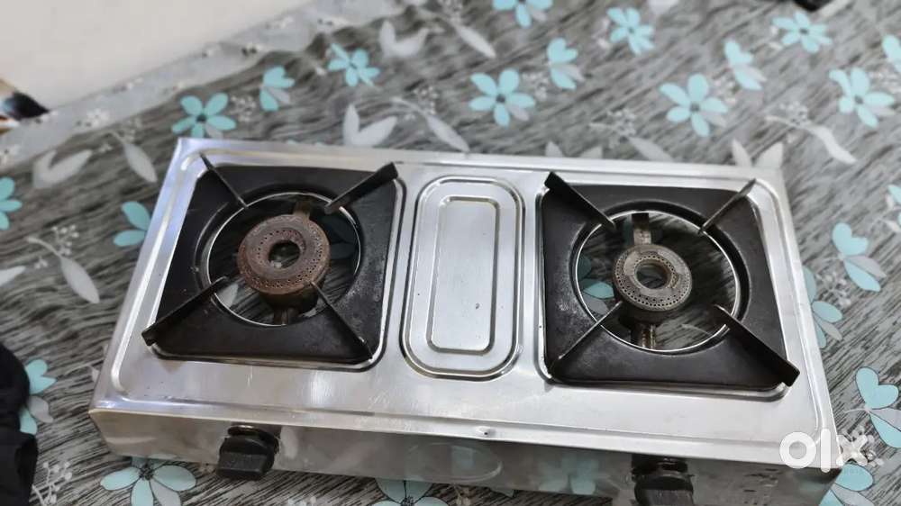 Gas stove.