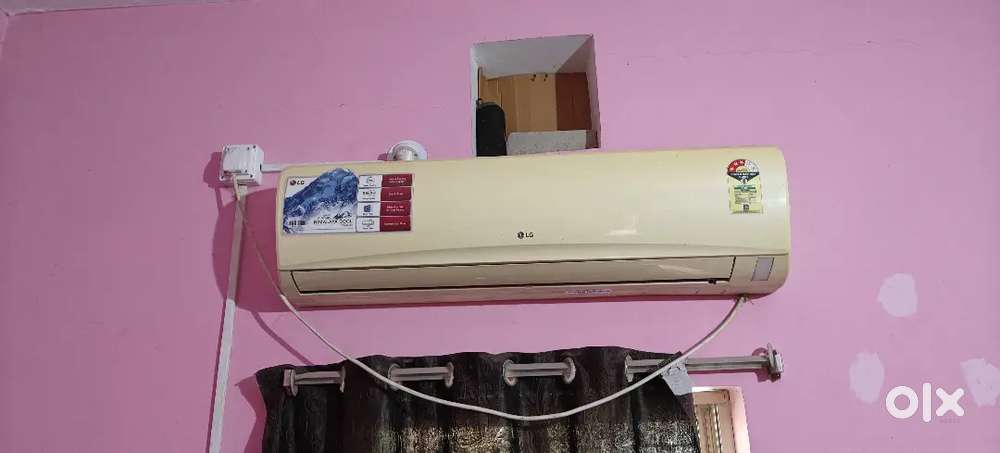 I want to sell my ac immediately anyone interested cl me
