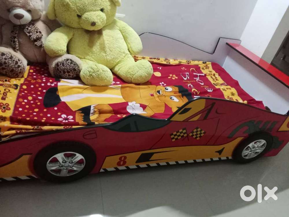 Car bed with mattress for kids